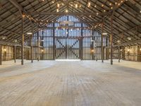 California Barn Warehouse: Concrete Surface and Open Space