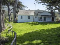 California countryside house with green lawn and open space