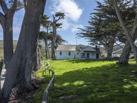 California countryside house with green lawn and open space