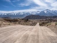 California's Dirt Tracks: A Journey Through Alabama Hills