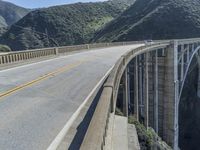 California Highway: A Coastal View