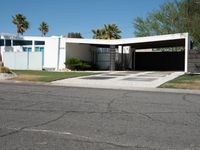 California Mid-Century Home in Palm Springs 003