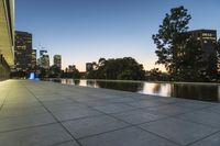 Modern Architecture in California: A Glass Building