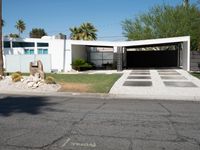 California Residential Home with Palm Trees in Suburbs 002