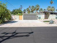 California Residential Homes under a Clear Sky - 002