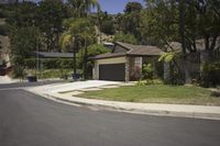 California Residential Neighborhood with Palm Trees - Home 001