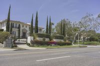 California Suburban Neighborhood: Exploring the Real Estate Market