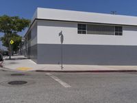 Urban Architecture in California: Clear Sky and Stunning Structures