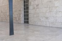 California Urban Plaza: Concrete Wall Design