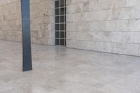 California Urban Plaza: Concrete Wall Design