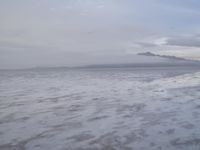 Calm Atmosphere: Salt Lake's Beautiful Reflection