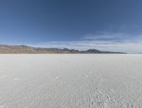 Calm Mountain Lake in Utah: A Nature Lover's Paradise