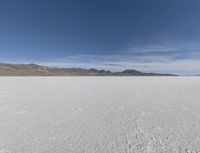 Calm Mountain Lake in Utah: A Nature Lover's Paradise