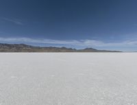 Calm Mountain Lake in Utah: A Nature Lover's Paradise