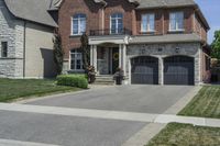 Canadian Home Building: Houses in the Suburbs