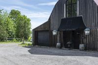 A Canadian Home: Enjoying the Day in an Open Space