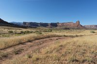 Canyonlands Utah Clear Sky Mountain Views 001