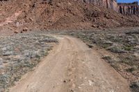 Canyonlands Utah: Straight Road and Red Rock 002