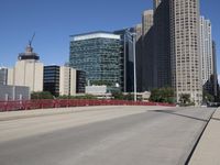 Chicago Skyline: Clear Sky Day in the City