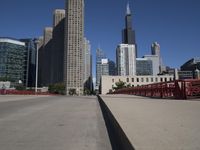 Chicago Skyline: Clear Sky Day in the City