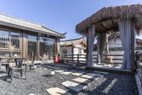 Chinese Garden Architecture: Bathed in Sunlight