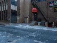 City Life: Road and Parking Deck in Urban Design