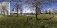 there is a view from this point of view of a city park that has benches