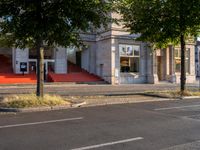 Classic Architecture in Berlin: Hard Shadow