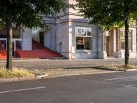 Classic Architecture in Berlin: Hard Shadow