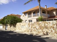 Classic Architecture: Fuerteventura Residential Building 001