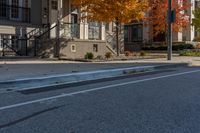 Classic Architecture of Suburban Houses in Toronto 003