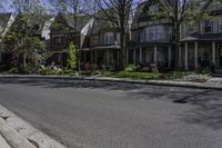 Classic Architecture in Toronto: A Charming House in Ontario