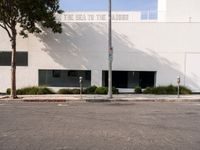 Clear Sky over Los Angeles: An Architectural Profile