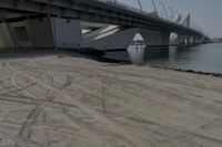 Coastal Walkway in Abu Dhabi: Enjoy the Clear Sky