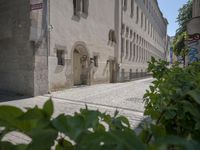 Cobble Stone Road: Exploring City Architecture