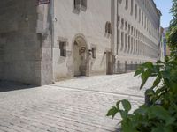 Cobble Stone Road: Exploring City Architecture