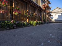 Cobble Stone Road: A Glimpse of Historic Architecture