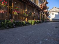 Cobble Stone Road: A Glimpse of Historic Architecture