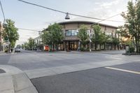 Colorado Residential Area: Lowrise Buildings in the Neighborhood