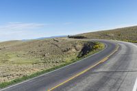 Colorado Road: Asphalt with Stunning Landscape Views