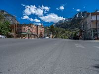 Roads of Colorado: Scenic Road for Shopping