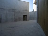 Concrete Surfaces in Californian Campus Architecture