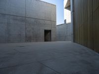 Concrete Surfaces in Californian Campus Architecture