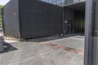 Contemporary Architecture: Toronto Mesh Fence Design