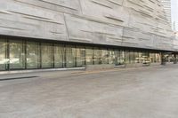 Dallas Urban Design: Sleek Glass Facade 002