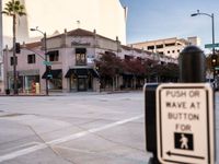 A Day in Los Angeles: Classic Architecture and Clear Skies