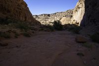 Daytime Landscape in Utah: Low Clear Skies