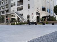 Daytime in Los Angeles: Walking through California's Arts District