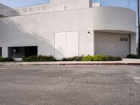 Daytime in Los Angeles: A Road Narrative