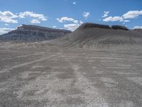 Daytime Off-Roading in Utah: Clear Skies and Endless Adventure